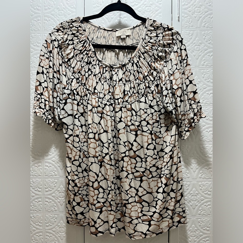 LOFT women’s short sleeve blouse, animal print | M